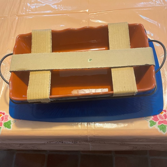 NWT VINTAGE  Glazed handpainted Terra COYTA BAKER ON Black Iron Rack - Picture 1 of 6